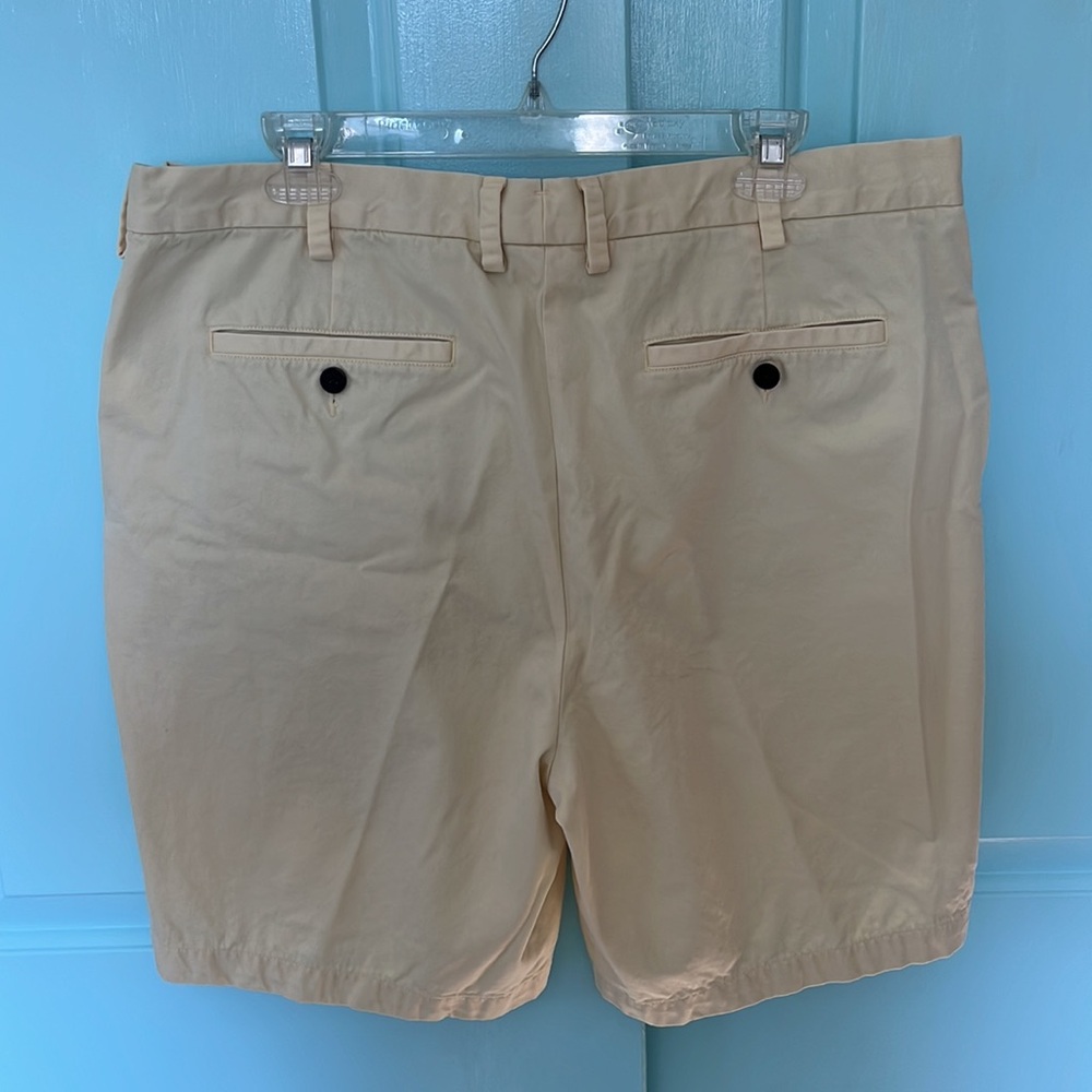 Orvis Flat Front Twill 8.5 Inseam Short in Yellow - Picture 2 of 4
